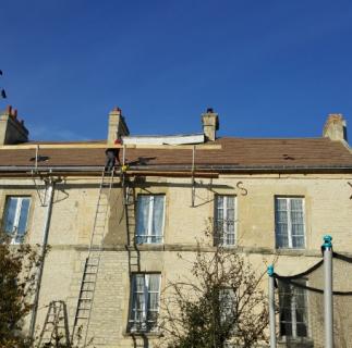 rénovation toiture en tuile mécanique a Fleury sur orne situe a 2 km de Caen